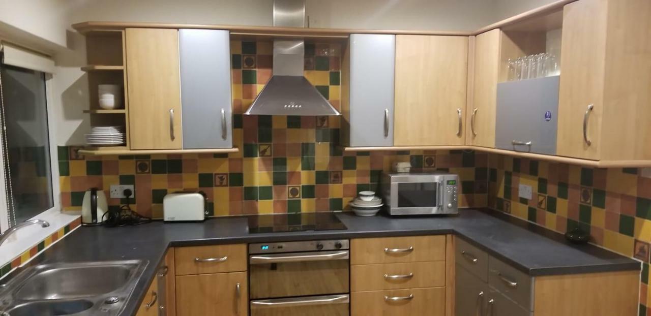 Royal House Slough 호텔 외부 사진